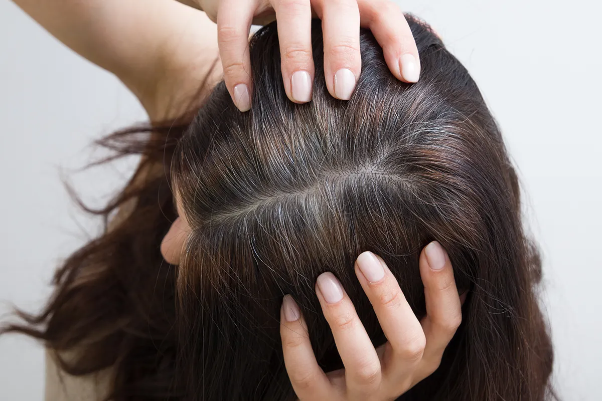 جلوگیری از سفیدی مو با معکوس کردن آن